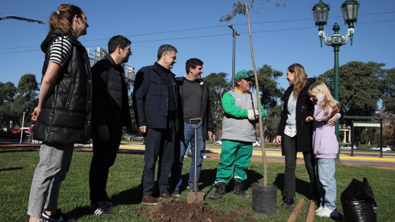 En este momento estás viendo El Gobierno de la Ciudad plantará un 50% más de árboles que el año pasado