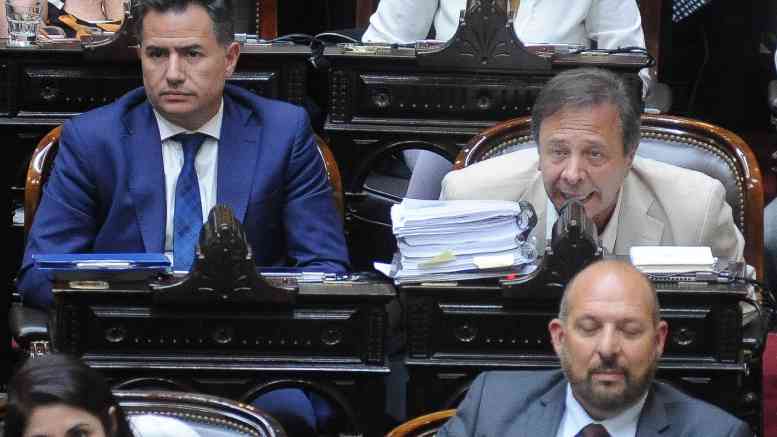 En este momento estás viendo El jefe del bloque oficialista admitió la desproporciónen los aumentos de prepagas y alimentos