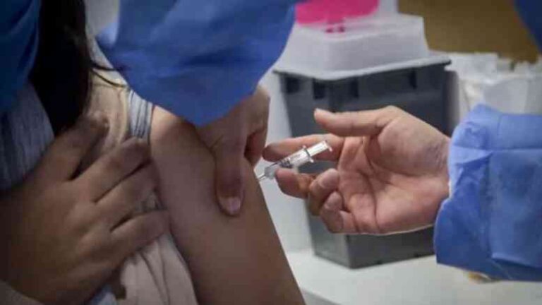 Lee más sobre el artículo El Gobierno analizará el inicio de la campaña de vacunación antigripal