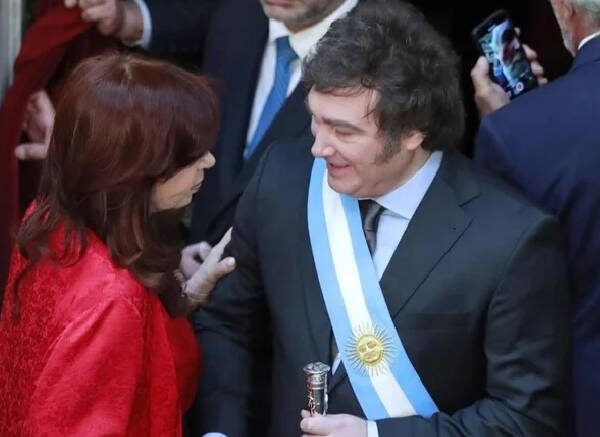 Dirigentes de la Ciudad repudiaron las amenazas del presidente Milei contra la ex mandataria Cristina Kirchner